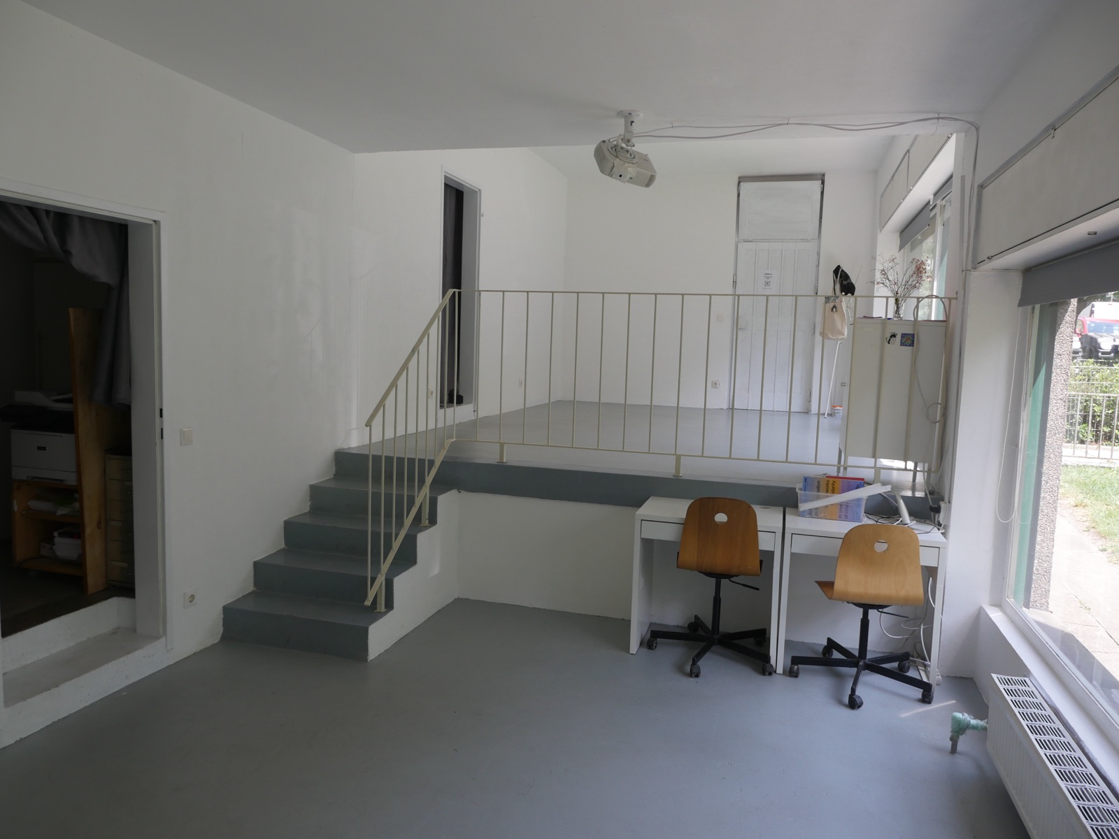 Empty Fabrikraum gallery room